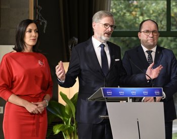 Fiala: Rok 2025 bude rokem rozhodnutí mj. o zakotvení Česka na Západě
