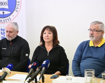 Školské odbory kritizují návrh změny financování nepedagogů
