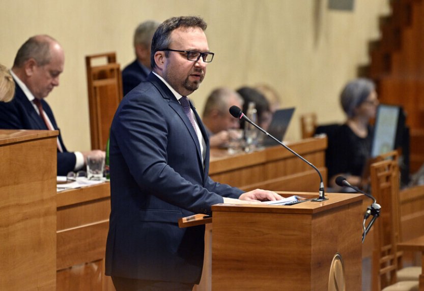 Sociální výbor Sněmovny přerušil jednání o revizi dávek, a to nejdéle do 5.února