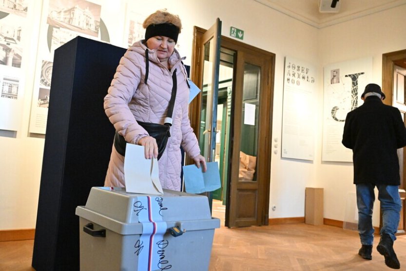 Lidé v části Brna začali volit nástupce zesnulého senátora Krause