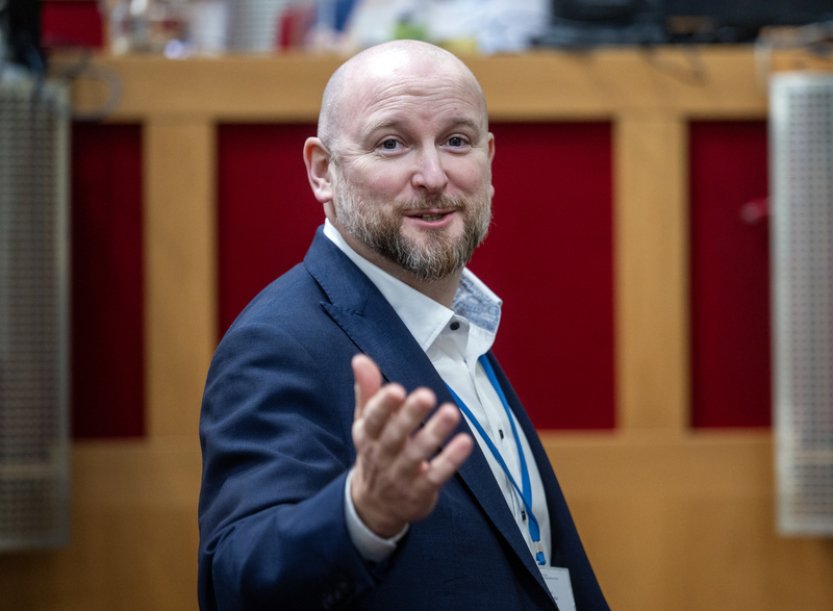 Svoboda vyzval Rakušana, aby zvážil možnost odvolání šéfa magistrátu