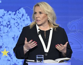 Dostálová: Je se podívat na smlouvy s NATO, jaké závazky země mají