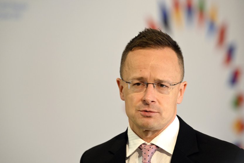 Deník N: Prahu navštívil maďarský ministr zahraničí, setkal se s Babišem