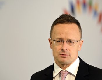 Deník N: Prahu navštívil maďarský ministr zahraničí, setkal se s Babišem