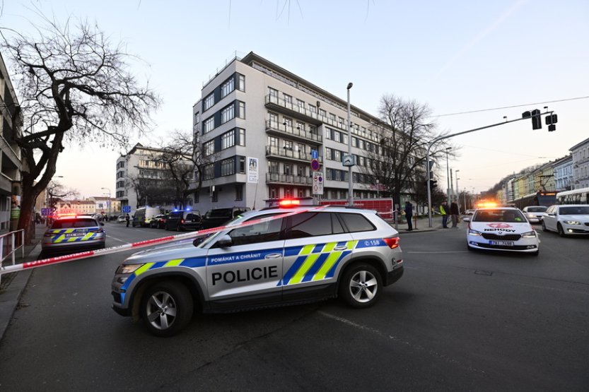 V hotelu v Praze se pořezal muž, místo kontroloval pyrotechnik