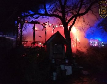 V obci na Uheskohradišťsku hořely tři chaty, oheň už je pod kontrolou
