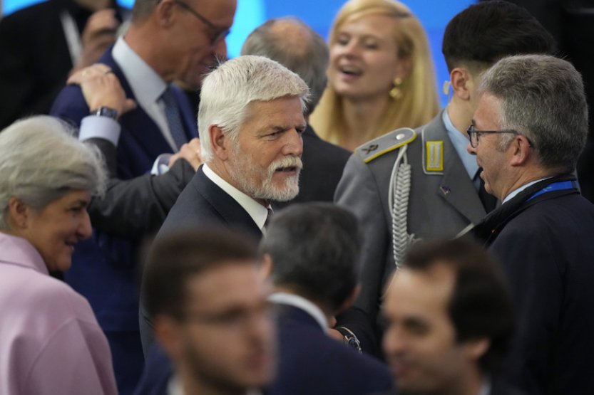 ČR za rok přes iniciativu dodala Ukrajině 1,6 milionu kusů munice, řekl Pavel