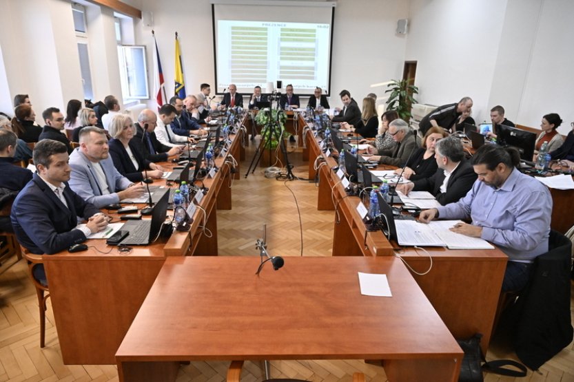 Zastupitelé Holešova neschválili sloučení dvou základních škol ve městě