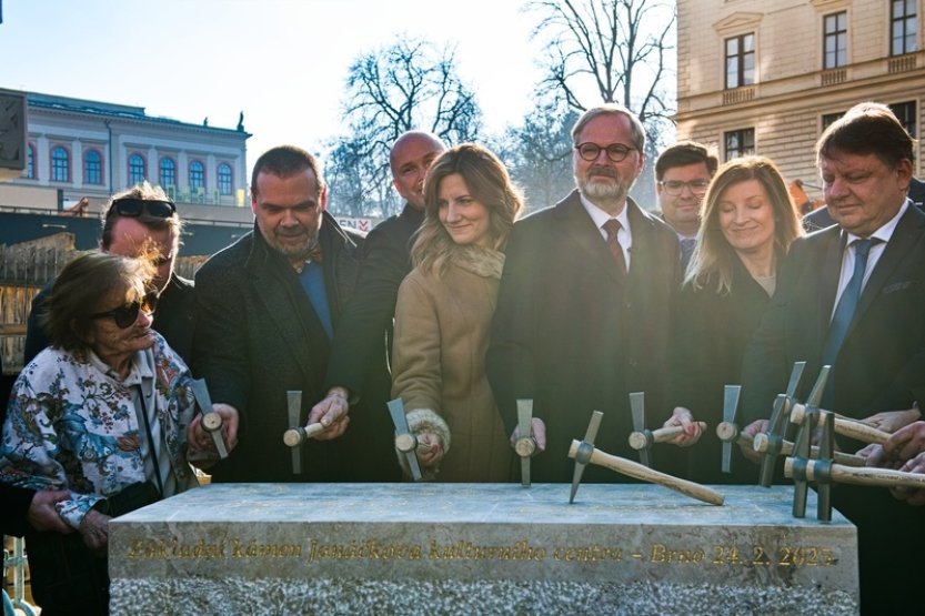 V Brně začala stavba koncertního sálu, Fiala město ocenil za velké projekty