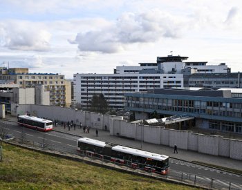 Válek předpokládá, že motolské onkologické centrum se dostaví za peníze EU