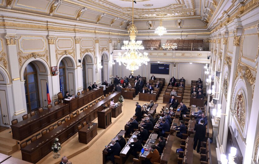 Ve Sněmovně se rozhořela debata k uzákonění výpovědi bez udání důvodu