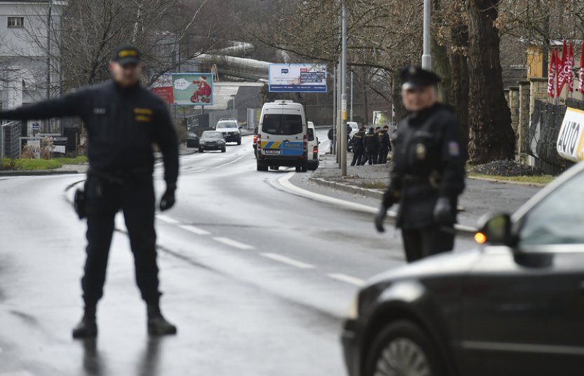Stovky lidí musely kvůli nálezu letecké pumy v Brně opustit domovy