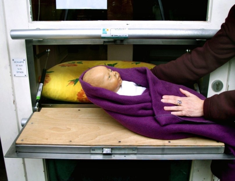 Do babyboxu v Jihlavě někdo v noci odložil chlapečka, dostal jméno František