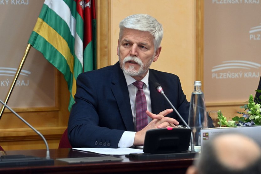 Pavel zahájí návštěvu Plzeňského kraje, navštíví laboratoř i zámek