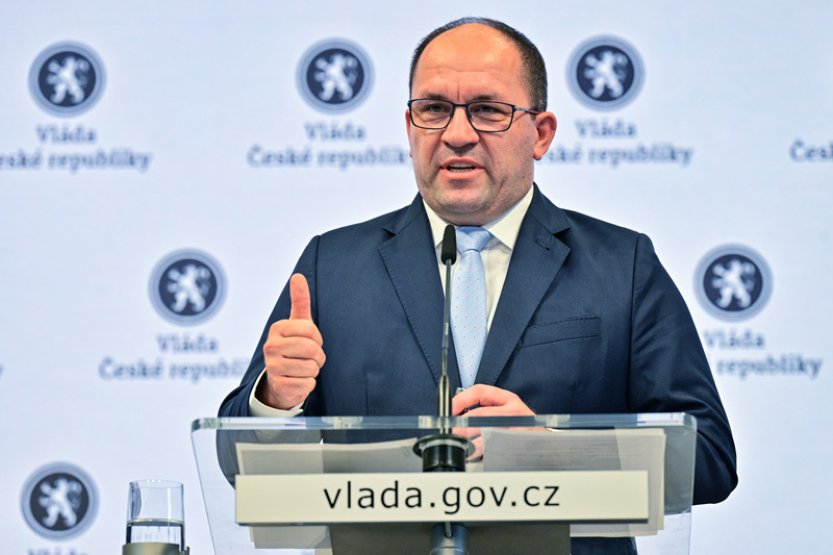 Vláda projedná pomoc vojáků kvůli slintavce a kulhavce nebo migrační novelu