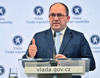 Vláda projedná pomoc vojáků kvůli slintavce a kulhavce nebo migrační novelu