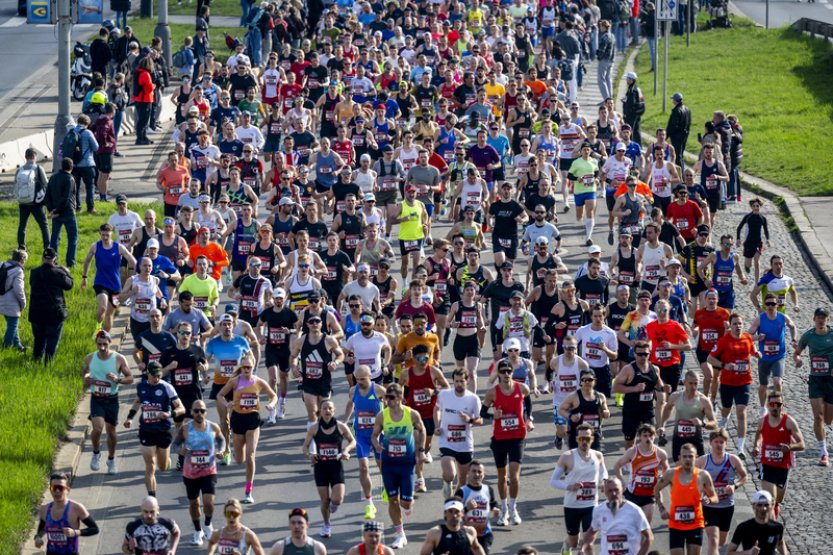 Záchranáři na pražském půlmaratonu ošetřili přes 50 běžců