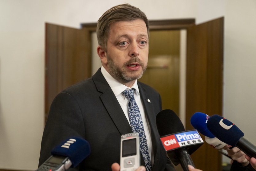 Rakušan doufá v racionální sněmovní debatu k azylové novele