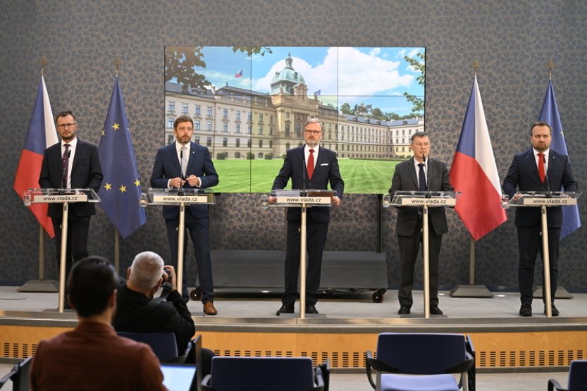 Vláda posoudí vstup do řízení ÚS o důchodové reformě či změnu v plánu obnovy