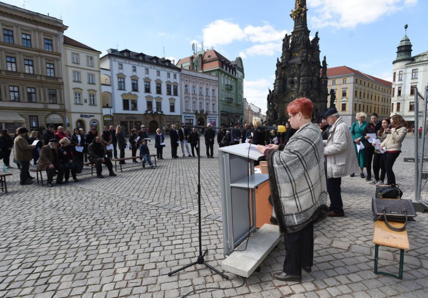 Čtení jmen lidí vyvražděných nacisty připomene oběti holokaustu