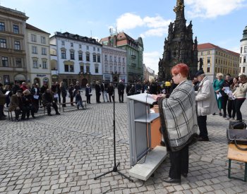 Čtení jmen lidí vyvražděných nacisty připomene oběti holokaustu