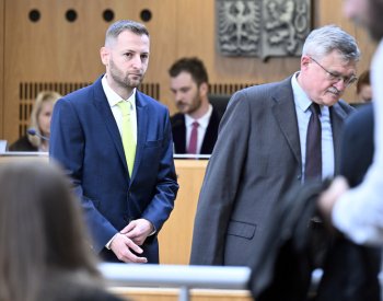 Státní zástupce vzal zpět obžalobu na jednoho člověka v kauze Dozimetr