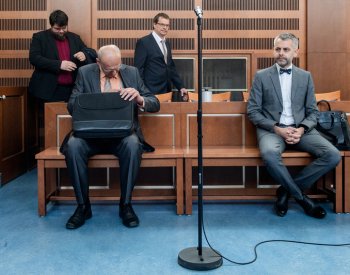 Krajský soud dal za manipulace tendrů na nemocnici Náchod podmínku