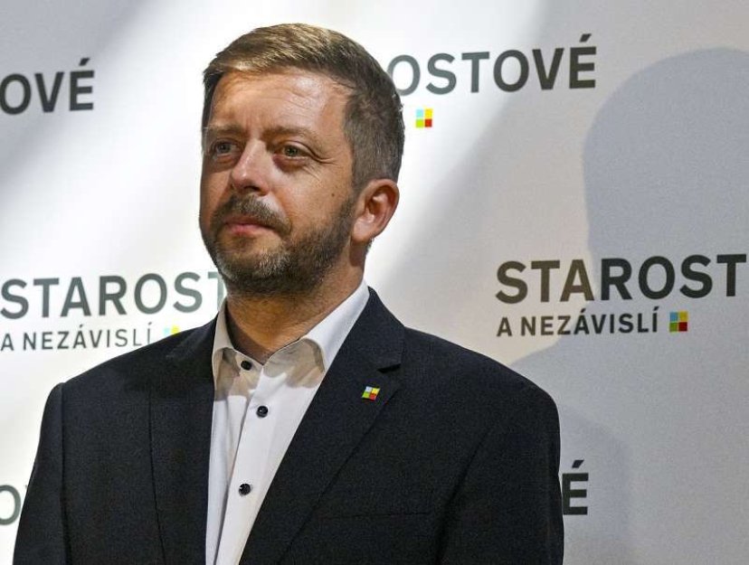 Starostové si vyberou nové vedení, post předsedy bude obhajovat Rakušan