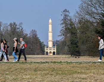 Jaro bylo v Česku mírně teplejší a sušší než obvykle, uvedli meteorologové