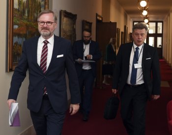 Vláda probere okolnosti bitcoinové kauzy, projedná i řízení ÚS o platech soudců