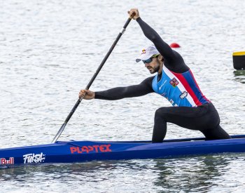 Kanoista Fuksa je poprvé mistrem světa na kilometru, OH vybojoval i Dostál