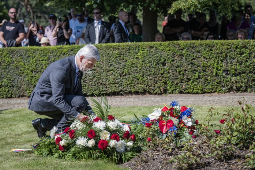 Lidé si v Lidicích připomněli 83. výročí vyhlazení obce, oběti uctil i Pavel