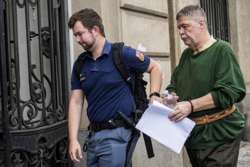 Soud ponechal Budinského z motolské korupční kauzy ve vazbě