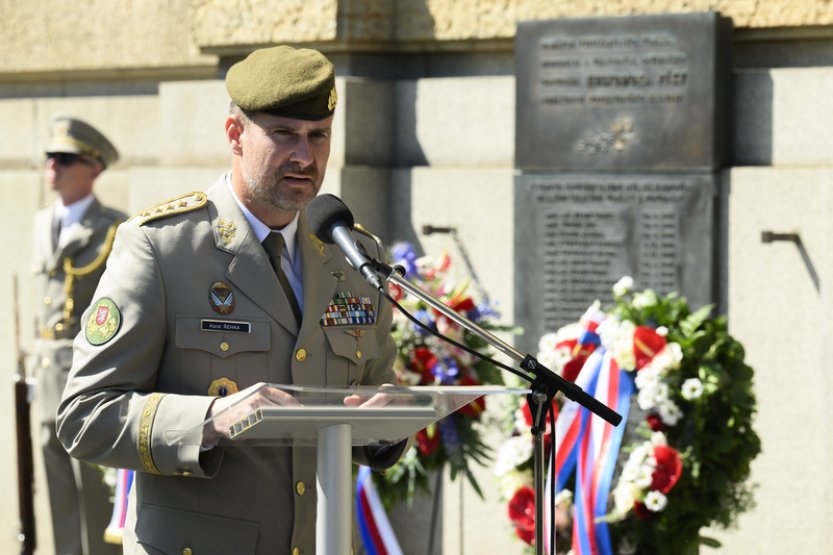 Lidé v Praze uctili památku generála Heliodora Píky, oběti justiční vraždy
