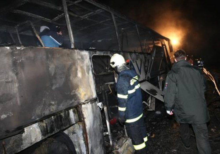 V Polsku shořel autobus s cestujícími z Česka, nikomu se nic nestalo