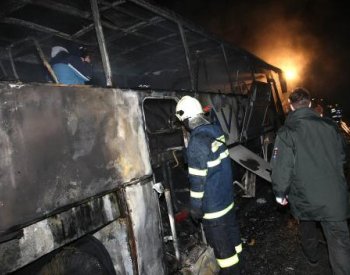 V Polsku shořel autobus s cestujícími z Česka, nikomu se nic nestalo