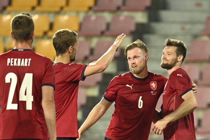 Český fotbalista Kalas po konci v Bristolu zamířil do německého Schalke