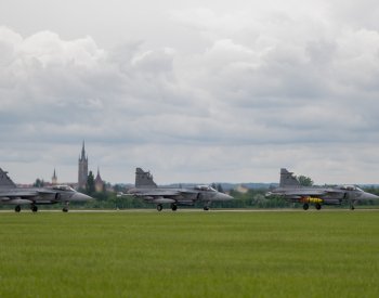 Do Čáslavi se vrátilo pět gripenů nasazených od konce května na Islandu