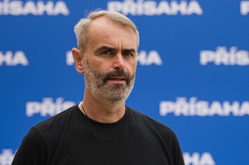 Stačilo! vyzvalo Přísahu, aby zvážila společnou kandidaturu či podporu Stačilo!