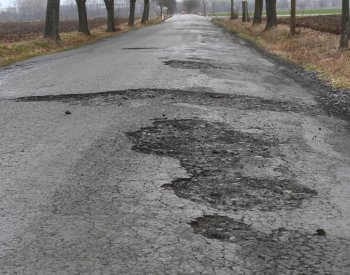 Kraje podle asociace nedostanou od státu chybějící dvě mld. Kč na opravy silnic