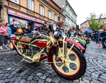 Jezdci s legendárními motocykly Čechie-Böhmerland krouží Českým Švýcarskem