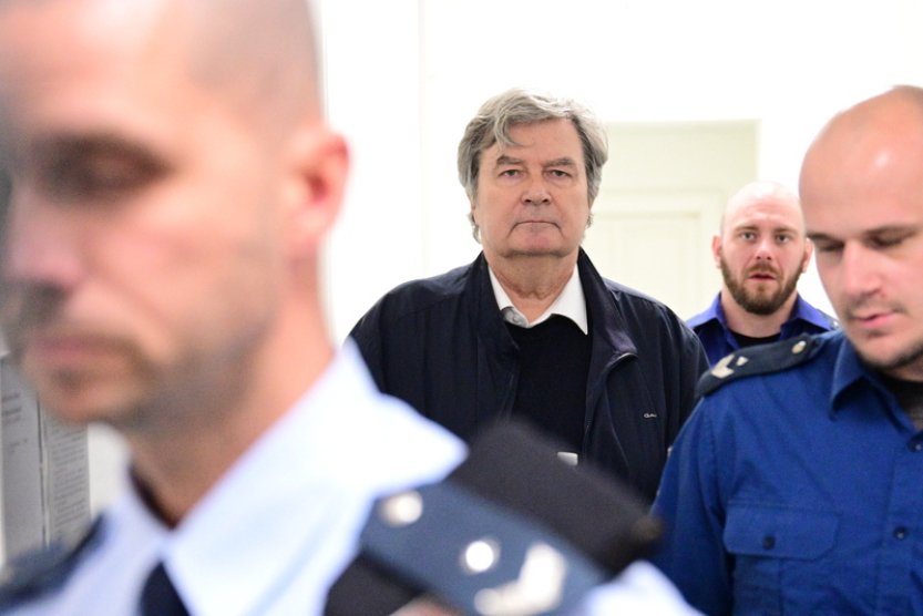 Jansta z kauzy motolské nemocnice zůstává ve vazbě, neuspěl se stížností