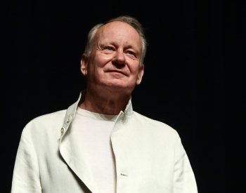 Karlovarský festival dnes končí, cenu převezmou Skarsgaard a Brožek