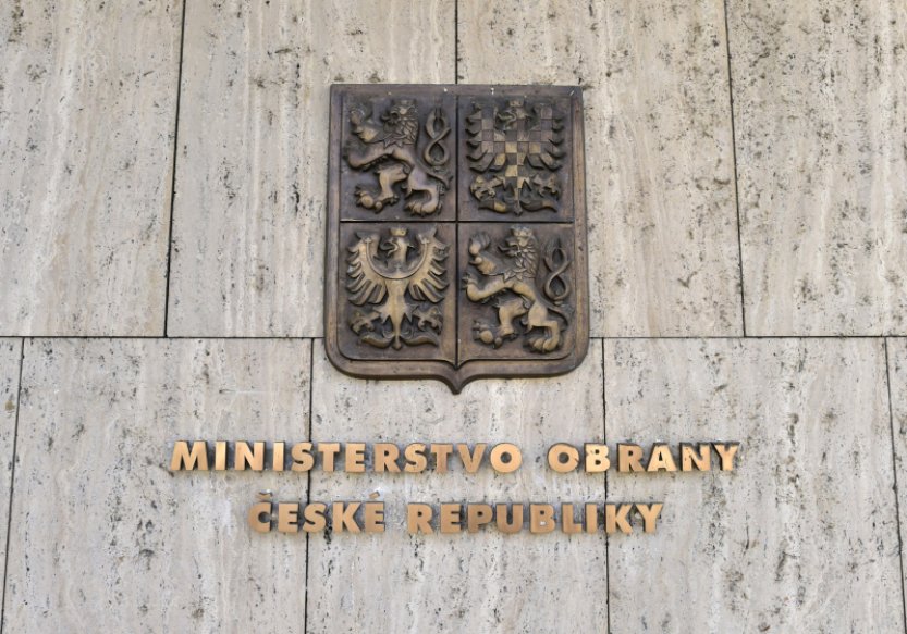 Obrana vyhlásila tendr na 185 vozů za 24,7 miliardy, mají sloužit mj. jako sanitky