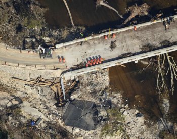 Čeští hasiči odletěli pomáhat do zaplavených oblastí Texasu