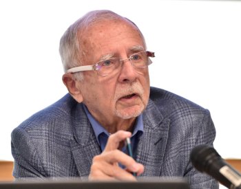 Křeček: Cizinci, kteří si hledají práci, mají nárok na pojištění hrazené státem