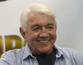 Krampol měl talent i smysl pro humor, vzpomínají kolegové Přeučil či Sobota