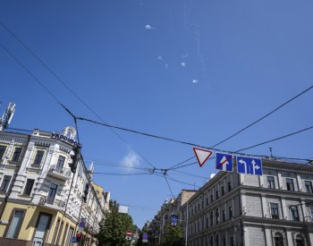 Úřady: Kyjev se stal terčem ruského raketového útoku, na Rusko poslal drony