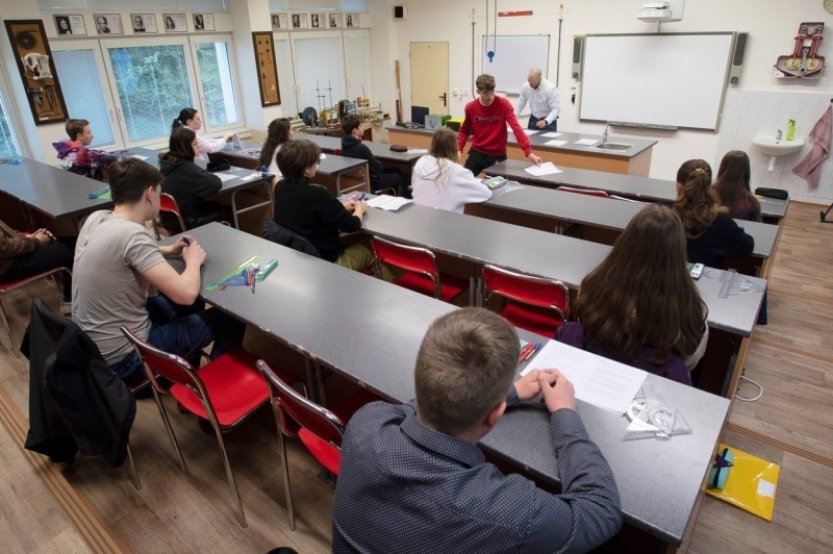 Experti: Vládě se povedly některé změny ve školství, zhoršilo se ale financování