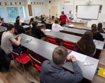 Experti: Vládě se povedly některé změny ve školství, zhoršilo se ale financování